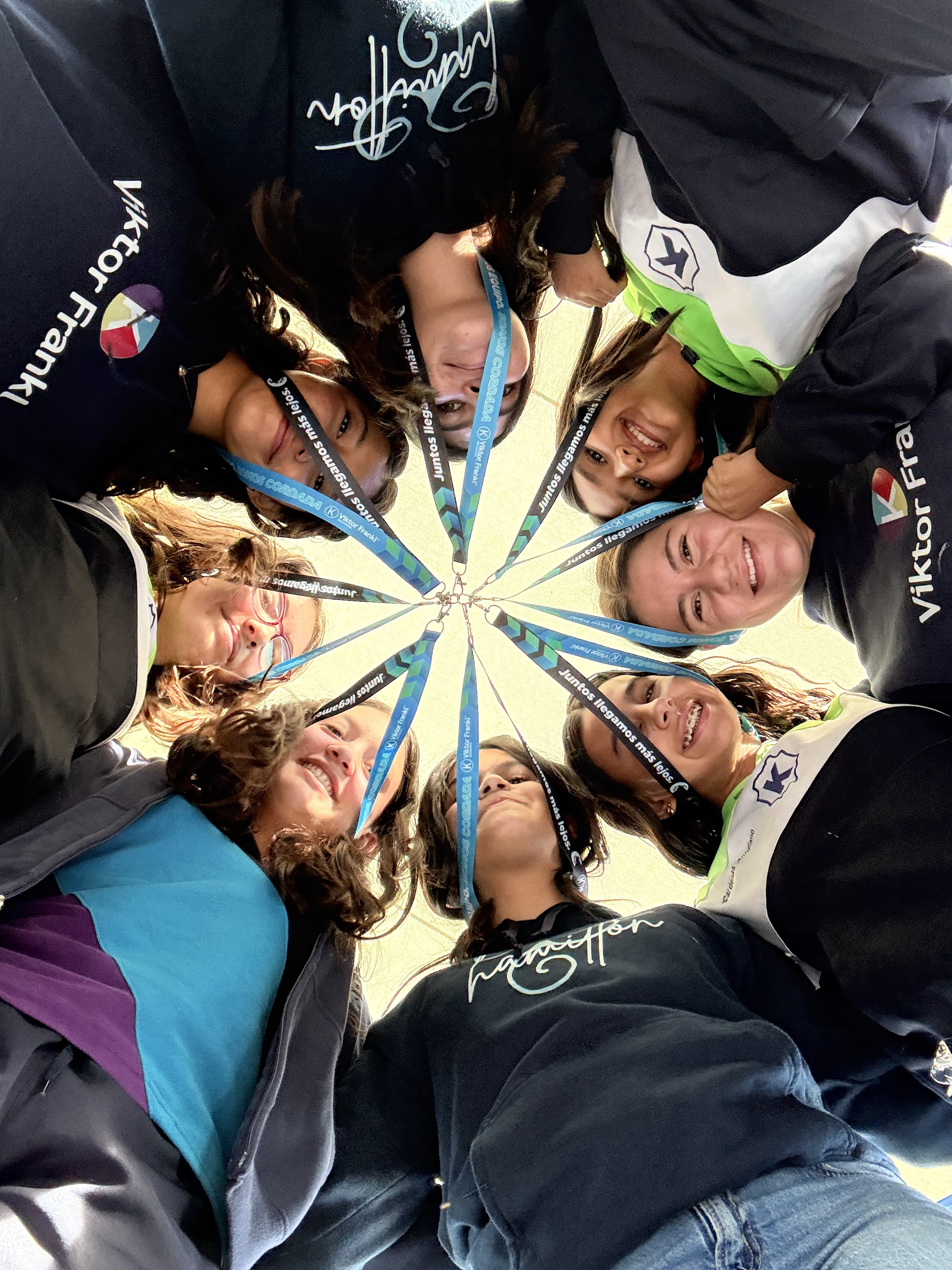 Somos equipo. Somos cordada.